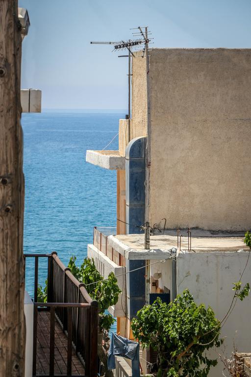 Mirtos Hotel Стая снимка